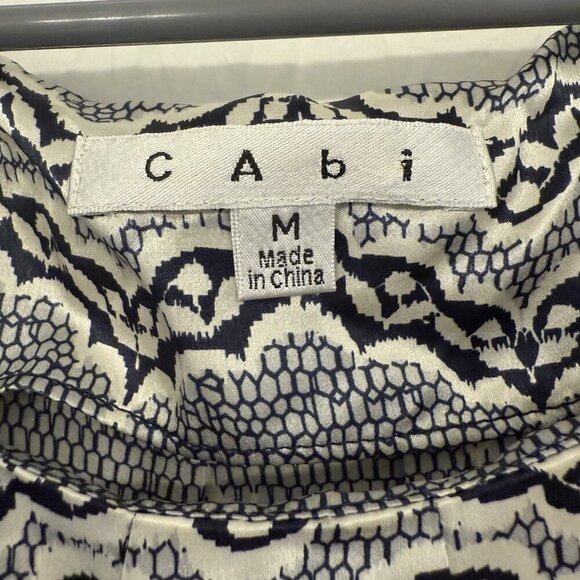 CAbi 100% Silk Women’s Top Blouse Black Gray Cream Cinch Waist Cap Sleeve Medium - Picture 3 of 15